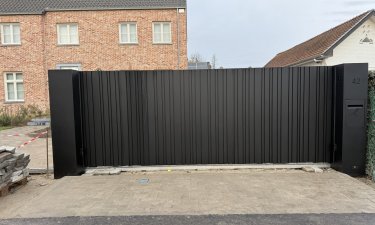 Design aluminium schuifpoort — Alken